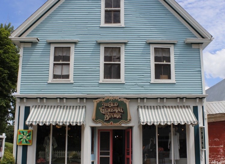 Old General Store (The)